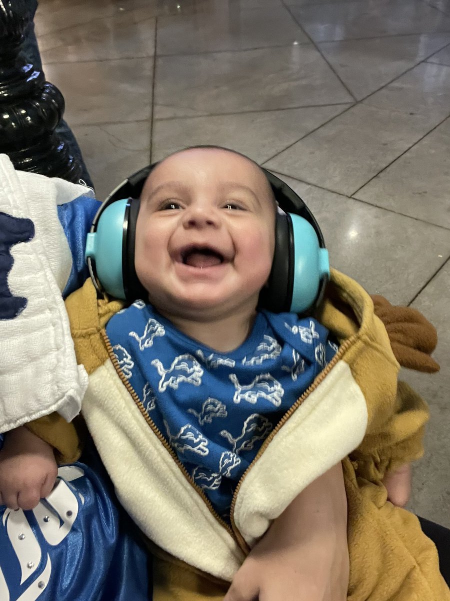 ChelseaSweet22's tweet photo. #onepride https://t.co/LdVx4YYrE4