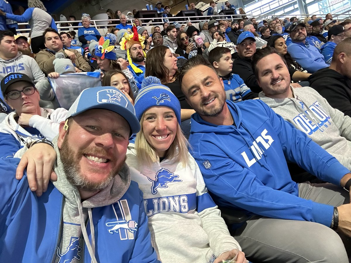 derekrafferty1's tweet photo. Let’s GOOOOOO Lions!! #OnePride https://t.co/s8Eclp7UVM