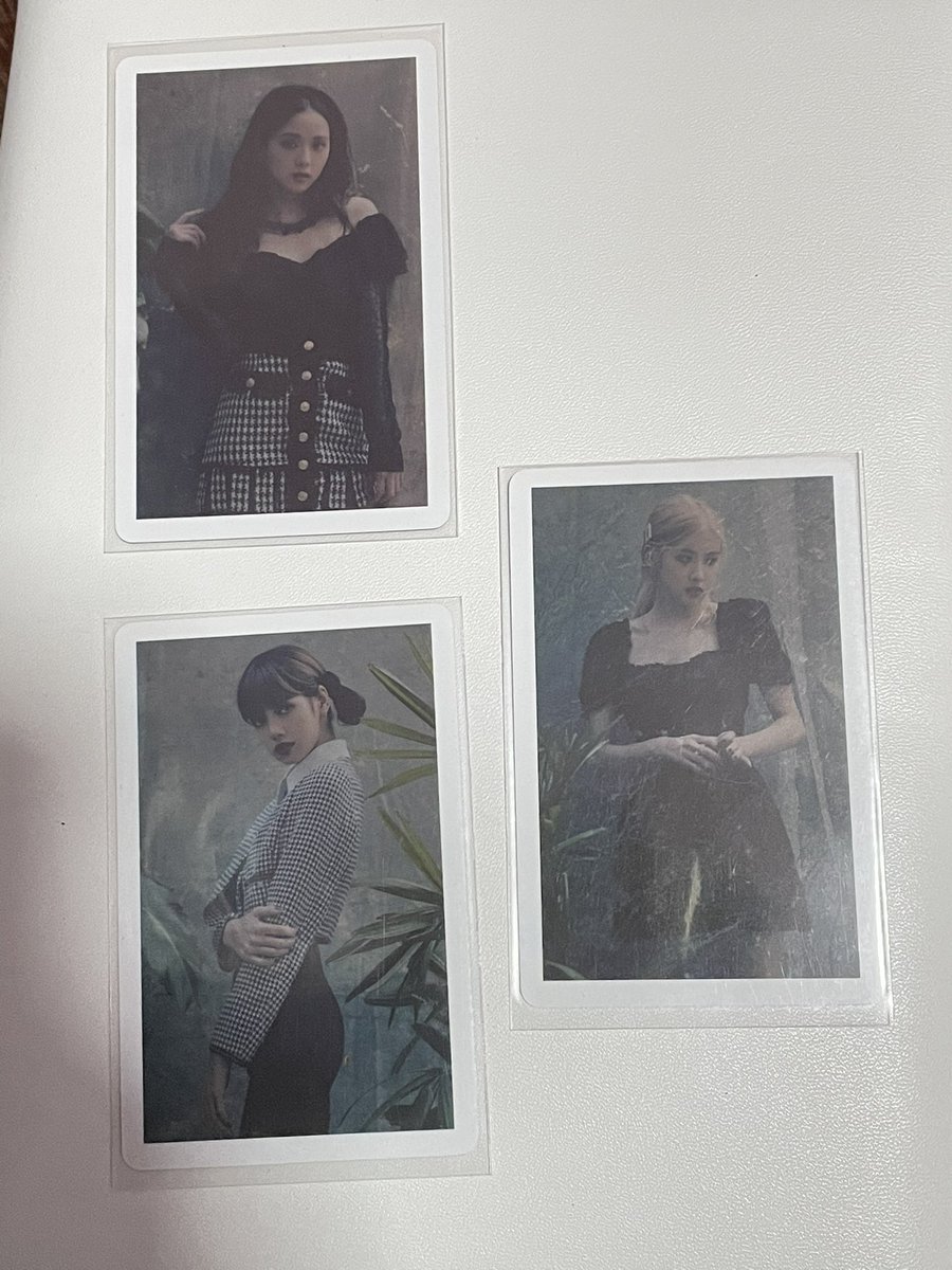 shaicartt's tweet photo. ✿ wts | lfb | ph 

⤷ jisoo &amp; rosé  welcoming collection 2020 pc black ver
⤷ 200 ea

⟢ mod: s/co , ggx 
⟢ mop: gcash 
⟢ PAYO or 2 days reservation 

𓂋 dm / reply mine to claim  

⌗ blackpink jisoo rosé lisa welcoming collection 2020 pc ph wts onhand https://t.co/gmy02itUQG