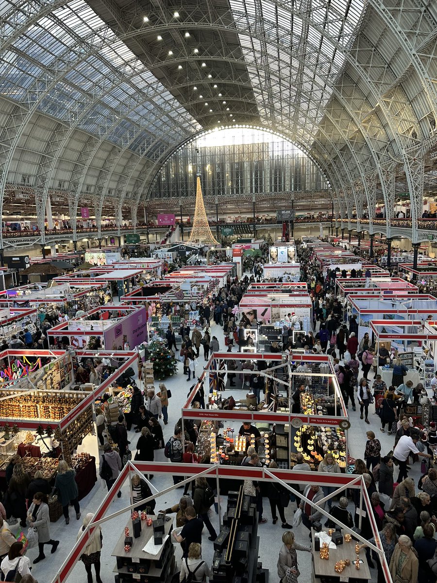 Ideal Home Xmas Exhibition at Olympia today 🥂