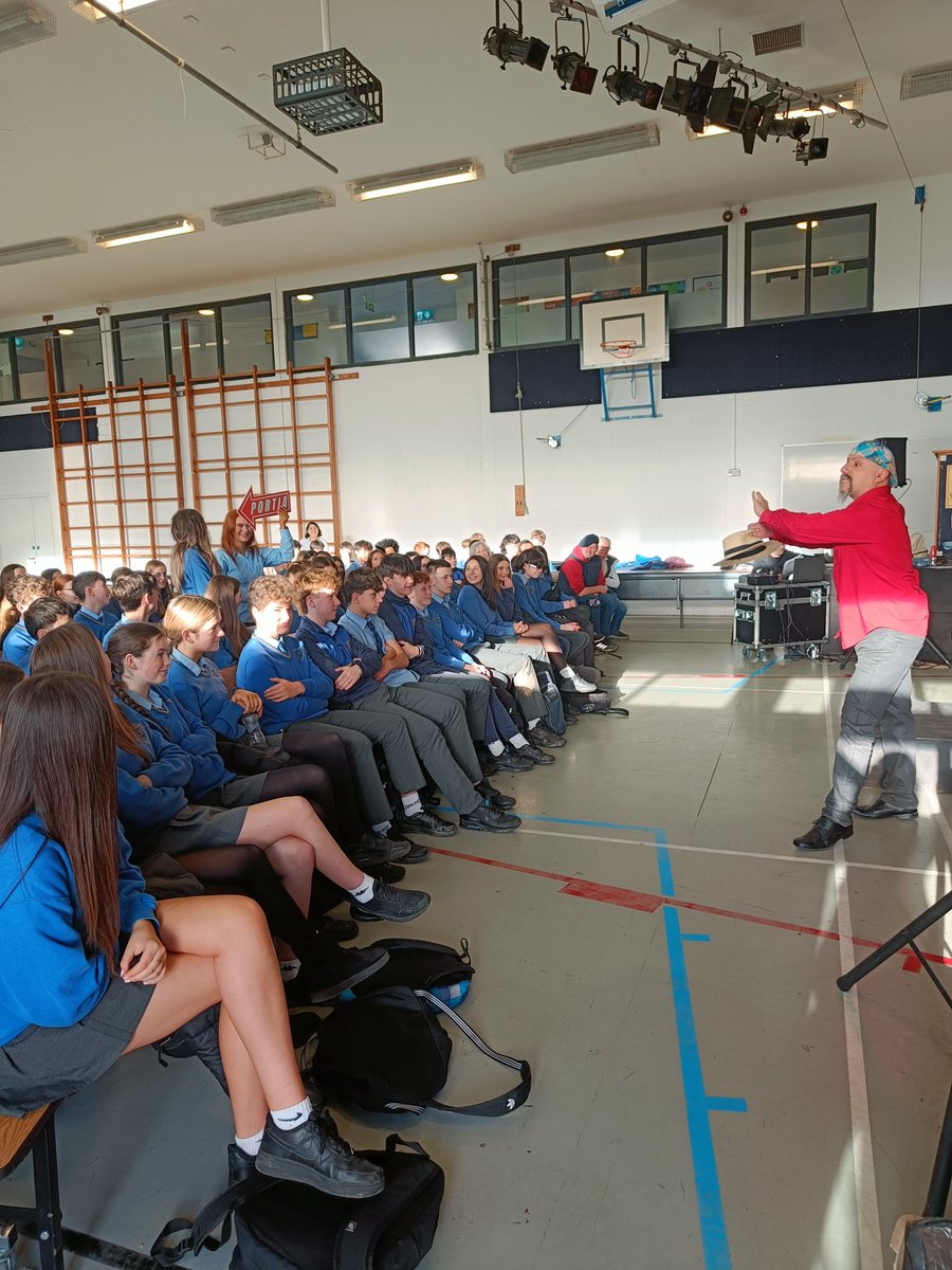 EnglishKcs's tweet photo. Thank you so much to Marcus from @CycloneRep for coming to @KinsaleComSch this afternoon, putting on an incredible performance of his one man show; 'Shylock's Revenge' for half of our 3rd year students. He will be back again tomorrow morning for more Merchant of Venice revision. https://t.co/f5AF8A9Od1