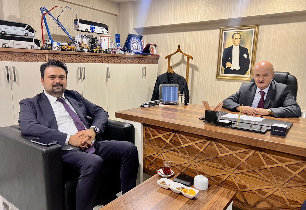 Van İl Sağlık Müdürümüz Op. Dr. Sn. Muhammet TOSUN bizi ziyaret ettiler kendilerine teşekkür ederim <a href="/vanilsaglik/">Van İl Sağlık Müdürlüğü</a>