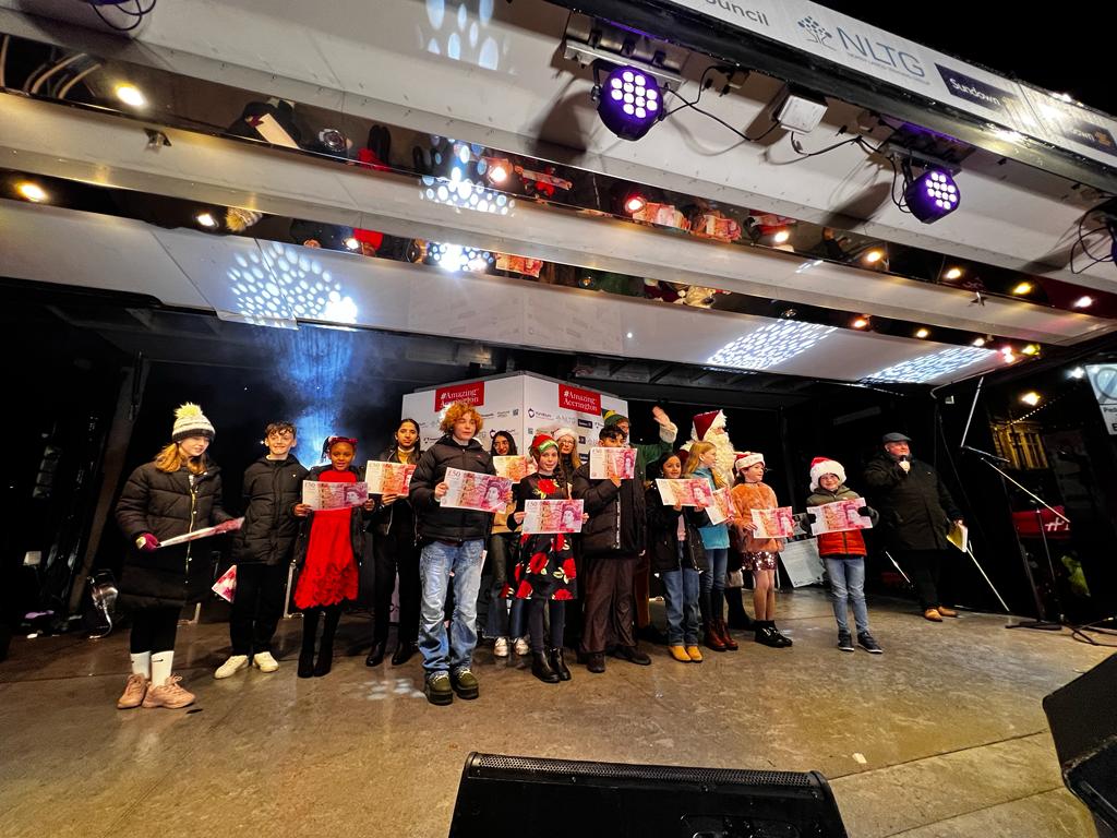 AmazingAccy's tweet photo. 📸 The fabulously talented winners of our #AmazingAcrington Winter Trail Creative Writing Competition - to read their stories and listen to them read by award winning actors, visit 👇🏻
https://t.co/Lrs6mpMqcs @juliehes https://t.co/FfI4tj0457