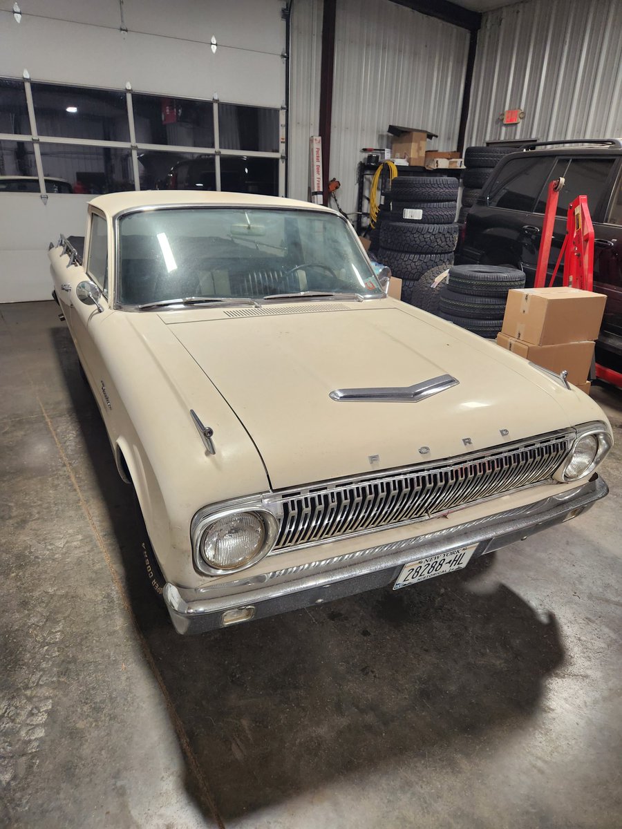 Spotted at Nick's shop last night, a 1962 Ford Ranchero. When this car was new, JFK was president and I was one year old. It's also the last year the @DetroitLions started 8-2.