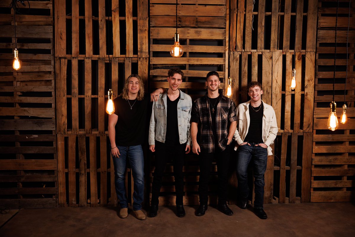 On The Outside ~ OTO tweet media