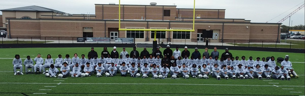 BrianRandle40's tweet image. Grateful and Thankful to be 1 of 16 still in the HUNT!!! #JUSTWINBABYWIN #3RDROUND @RandleFootball