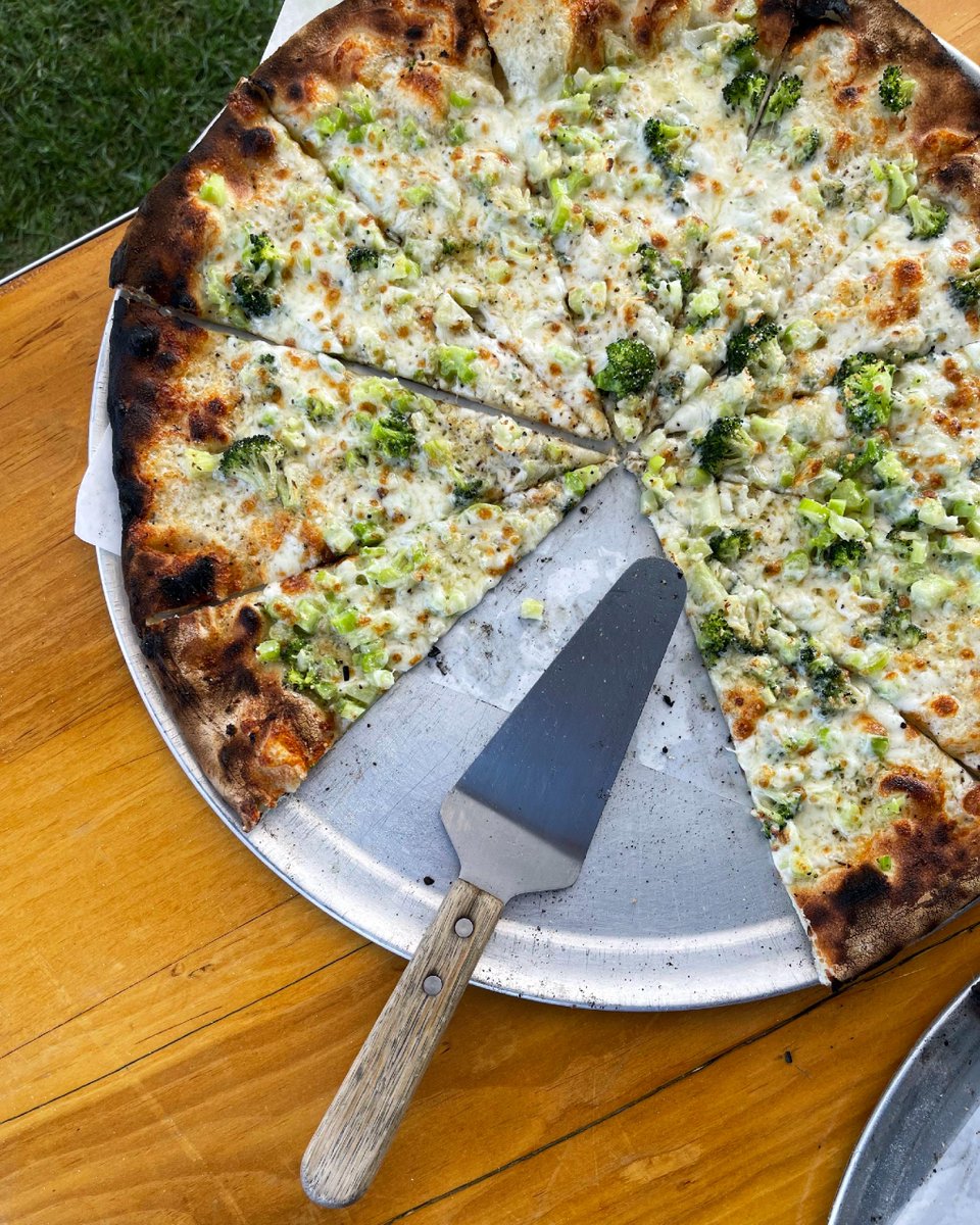 Big Green Truck Pizza tweet media