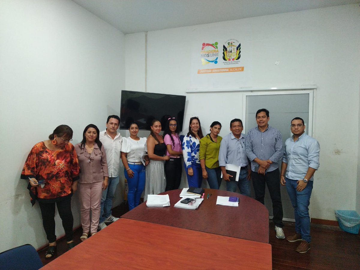 La Administración Municipal que preside el Alcalde Justino Sinisterra, continúa en el proceso de empalme con el nuevo gobierno electo, brindando la información solicitada por los comités de trabajo, generando espacios de diálogo, confianza y transparencia.

#PraderaNosUne