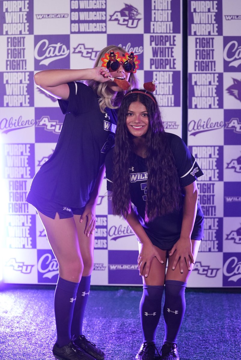 We wish you all a Happy Thanksgiving Wildcats!! 🦃

#GoWildcats