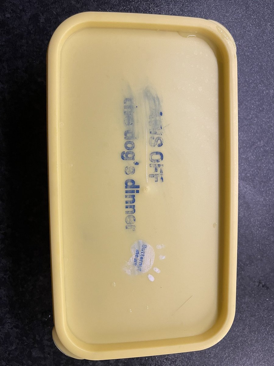 BETHNPOW18's tweet photo. Oh noooooo! @ButternutBox how do I buy another one! 🥲 https://t.co/a1AnPcCzD2