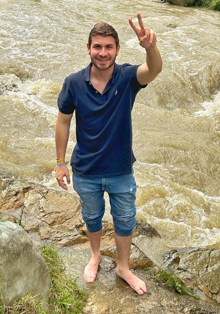 Daniel Muñoz González tweet media