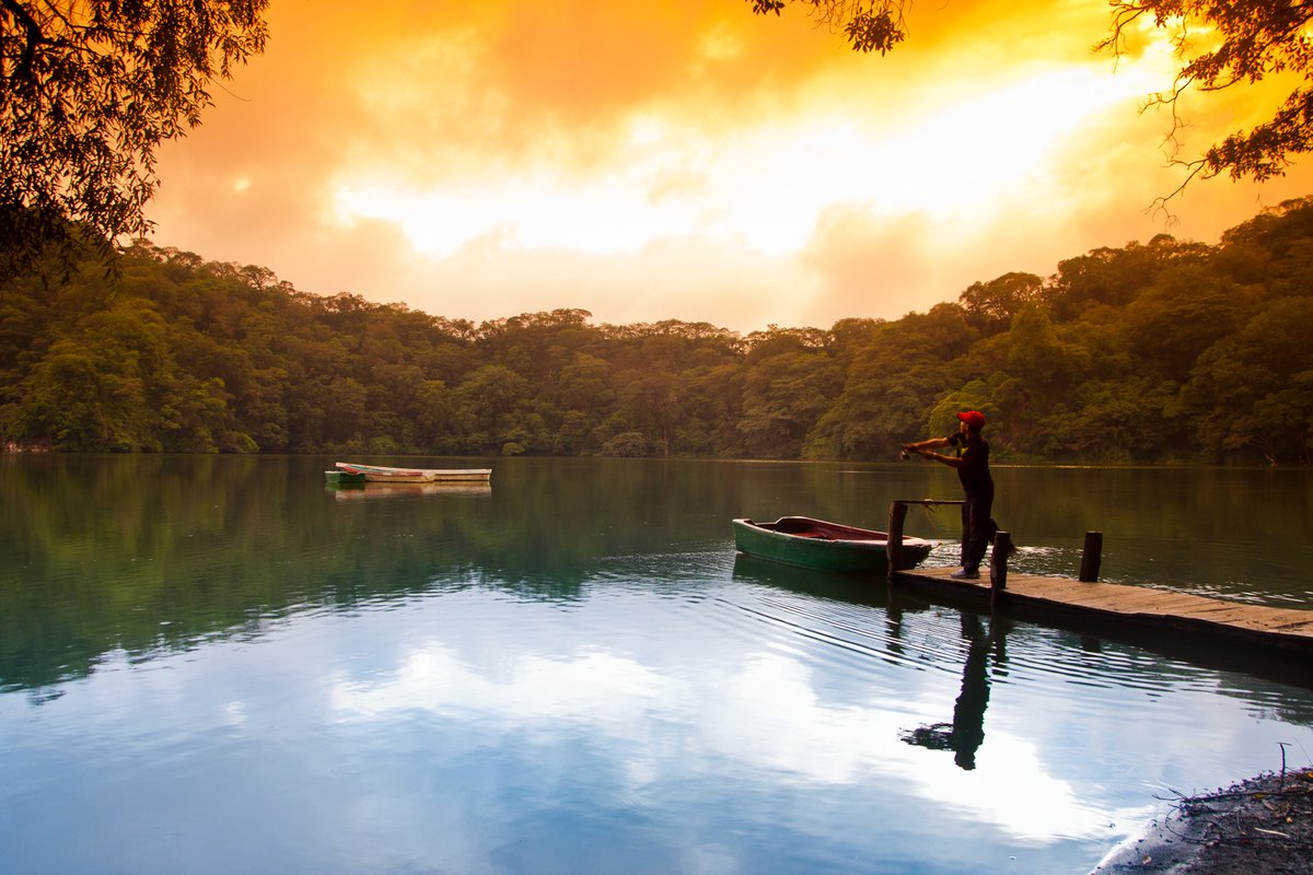 mxrutamagica's tweet image. Comala es el #PuebloMágico de #Colima el cual cuenta con gran riqueza cultural 👩‍🍳 gastronómica y arquitectónica, sus calles empedradas y casas blancas con tejados rojos hacen que este #lugar sea una experiencia única 🥰 @Colima_Turismo 

Conoce más 👇
bitly.ws/33bZH