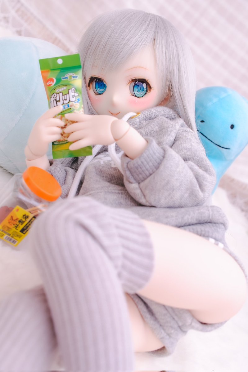 麻衣｢あっ、今日は仕事でしたか。(o＿д＿)ｺﾞﾛﾝ｣

なんか休みの気分出してますが仕事ですよ。(＝＝;)
んじゃ行くぞーε=ε=┌(´･ω･`)┘

#YGHっ子