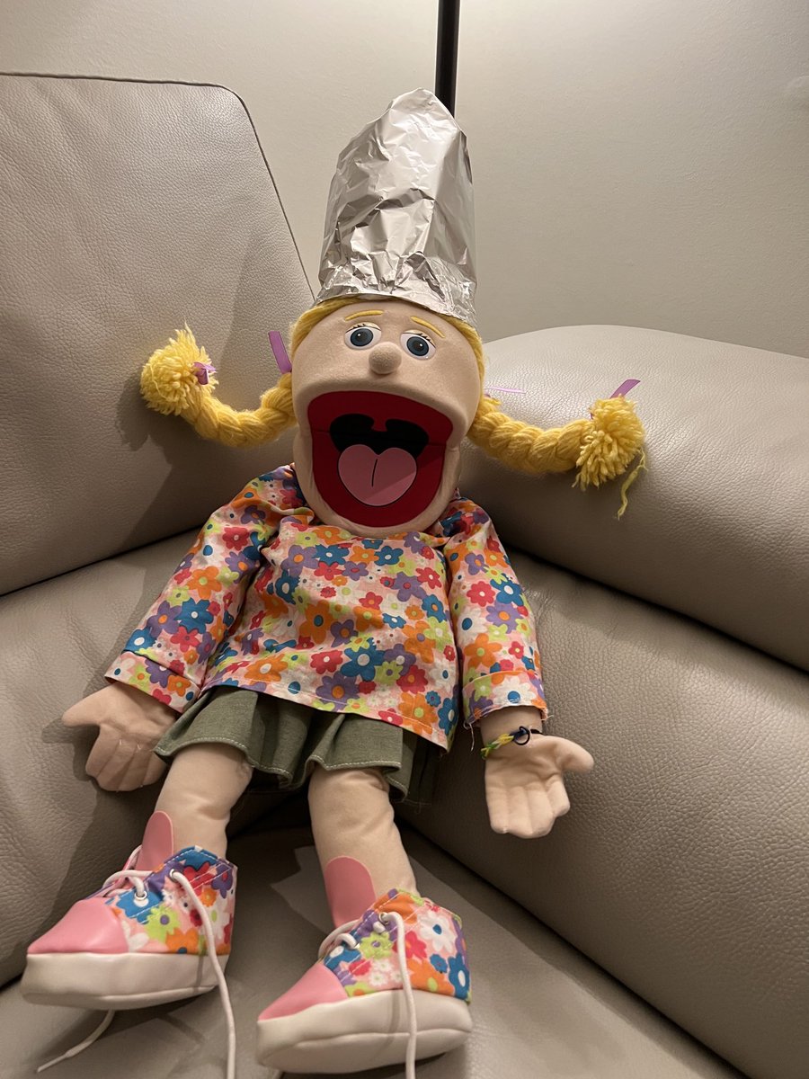 ⁦<a href="/laurenbalik/">Steven Balik</a>⁩ Happy Thanksgiving, Lauren! See, I’m even wearing my best foil hat 🤪