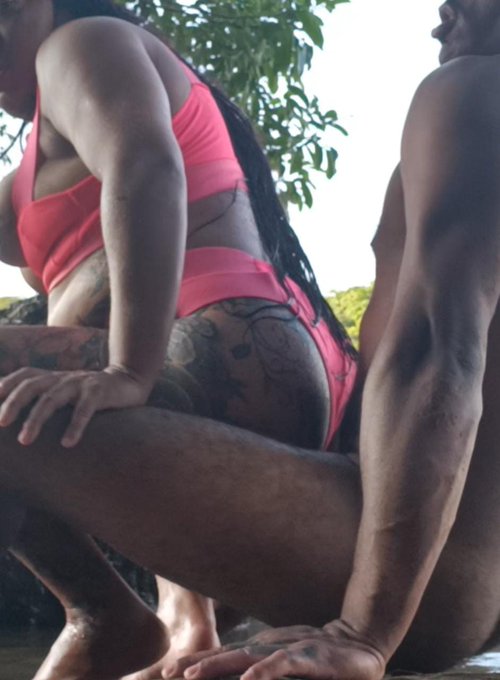 Sentei gostoso na cachoeira https://t.co/8eSvxjm8G5