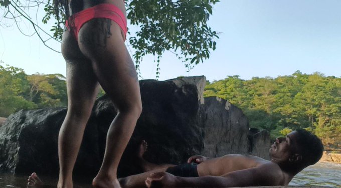 Sentei gostoso na cachoeira https://t.co/8eSvxjm8G5