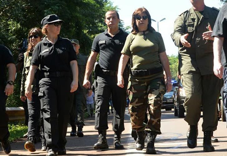Llegó el orden.
<a href="/PatoBullrich/">Patricia Bullrich</a> 🦆💪.