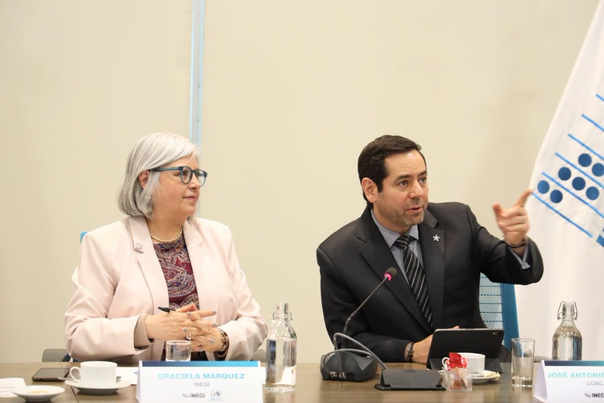 abugaberjose's tweet image. El @CIC_CONCAMIN nos permite enfrentar los desafíos de un mundo cada vez más competitivo, porque además de ser un Centro de innovación y alta tecnología, estamos convencidos de que la inteligencia nos permite aumentar la #productividad y #competitividad de nuestro país.…