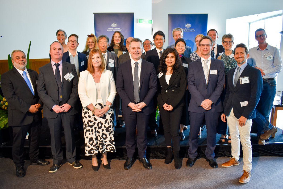 Hysata (@hysatah2) on Twitter photo Special moment for our CTO Dr Gerry Swiegers who received his ARC Industry Laureate Fellowship pin at  Parliament House this week! He was one of 8 chosen, a testament to his incredible work at Hysata & 30+ year career in the hydrogen industry. Read more: bit.ly/3HPCNwh Special moment for our CTO Dr Gerry Swiegers who received his ARC Industry Laureate Fellowship pin at  Parliament House this week! He was one of 8 chosen, a testament to his incredible work at Hysata & 30+ year career in the hydrogen industry. Read more: bit.ly/3HPCNwh