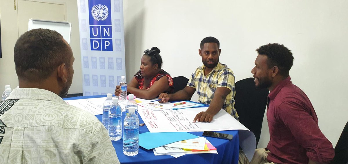 UNDP_Solomons's tweet photo. 🌍Partnering for climate security🤝🏻
🇸🇧Government, in collaboration with @UNDP_Solomons is actively assessing #climate_security risks. A workshop in Honiara mapped pathways &amp; strategies to mitigate impacts of climate change on peace and security #CollaborationForChange 🌊🌿💧 https://t.co/PIqQurVXoq
