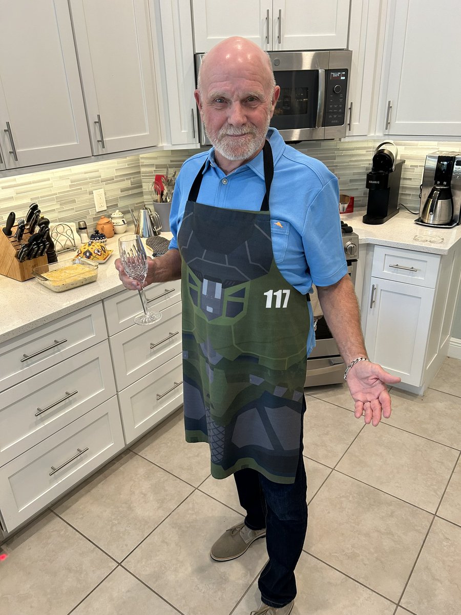 Happy Thanksgiving, Spartans! I am so grateful for all of you! Your support of Halo will always be something I’m thankful for!