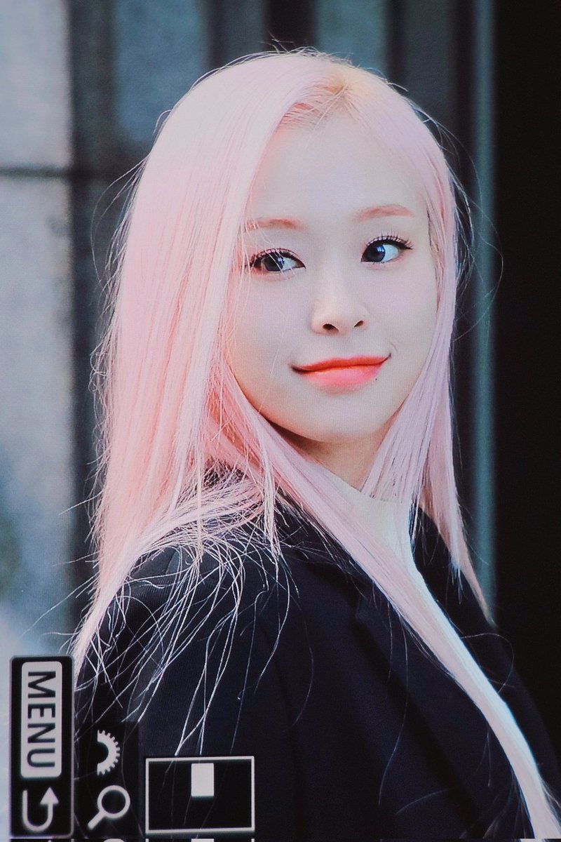 dawn4u_'s tweet photo. 231124 뮤뱅

#드림캐쳐 #DREAMCATCHER
#가현 #이가현 #GAHYEON https://t.co/tFkBf6asum