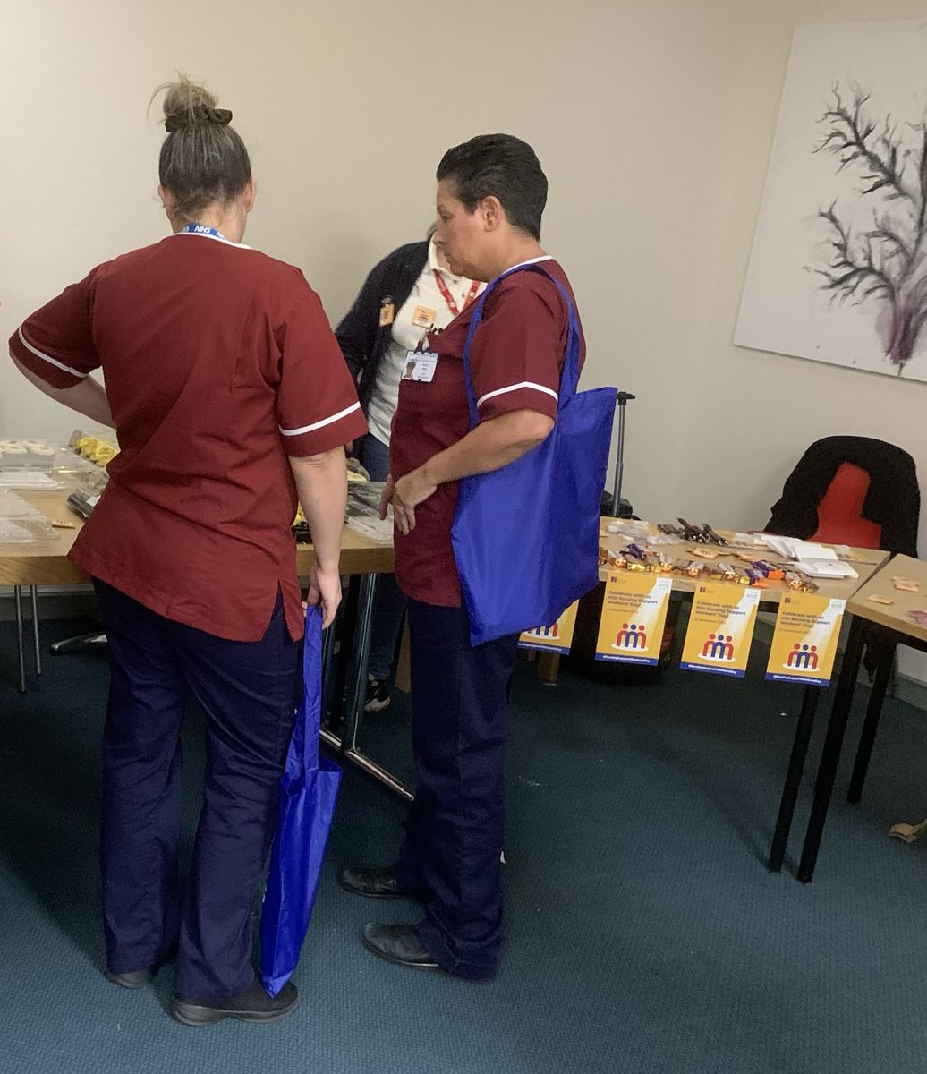 RoaqahS's tweet photo. Lovely to see our Healthcare Support Workers at James Cook 🥰 ⁦@theRCN⁩ ⁦@RCNNorthern⁩ ⁦@RCN_Press ⁦@SouthTees⁩ #NursingSupportWorkersDay https://t.co/YvYlT0vo0G