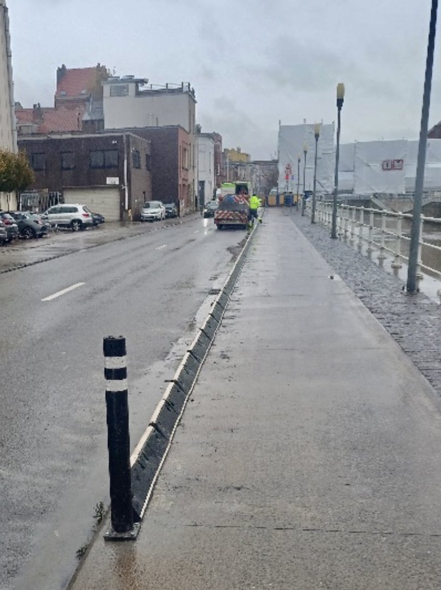 dimitristrobbe's tweet image. 🚴‍♂️🚴‍♀️🚴Voilà, let the #TEST begin! Let me know what you think #Barcelonas #extraspace #canal #Brussels 😎