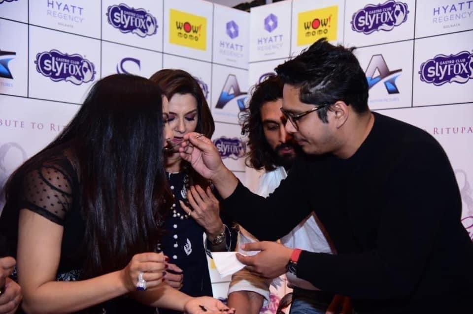 Cheers to more fun, more memories and cake! Happy birthday @CelinaJaitly ❤️❤️🧿🧿 Lots of love 🌸🌸