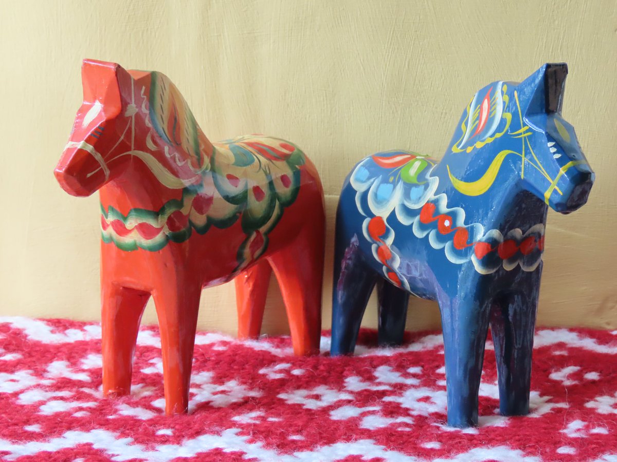 Good Evening  #womaninbizhour these beautiful 1960 Dala horses are now 10% off in our Etsy shop. tuppenceandseahorse.etsy.com #vintage #dalahorse