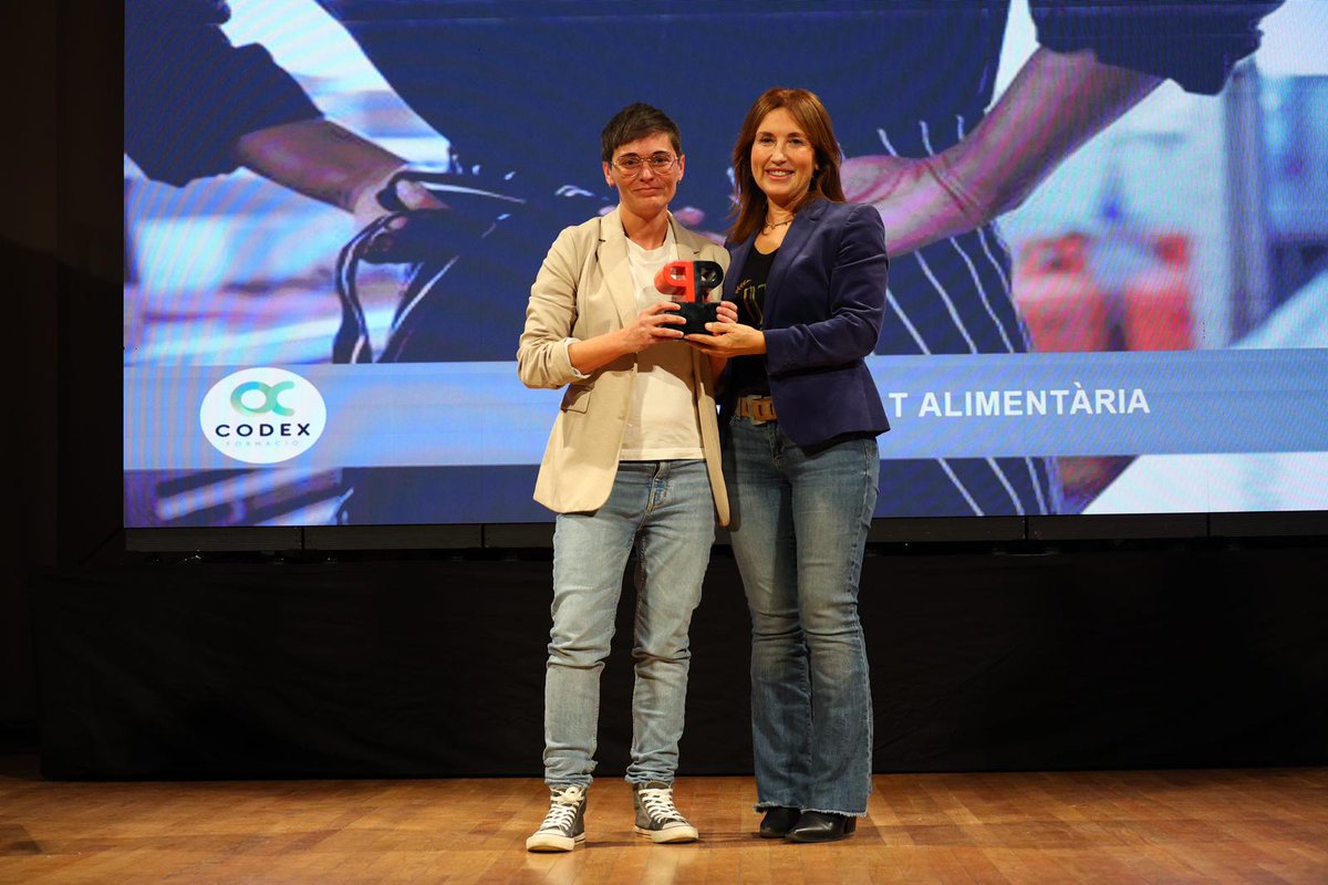 DiputacioGirona's tweet image. 🍽A @CodexFormacio estan especialitzats en seguretat alimentària, promouen un consum de proximitat i producció responsable.
🤝Gràcies als #PremisProjectat han creat xarxes ètiques i sostenibles per tal de guanyar visibilitat al territori.

#COCREIX #FonsUECat #PromoecoDdGi