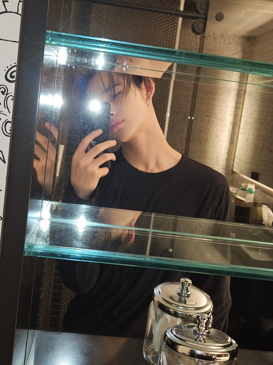 [ #니키’s Post ] 231124

#NI_KI: 🦈

<a href="/ENHYPEN_members/">ENHYPEN</a> <a href="/ENHYPEN/">ENHYPEN OFFICIAL</a> #ENHYPEN #엔하이픈