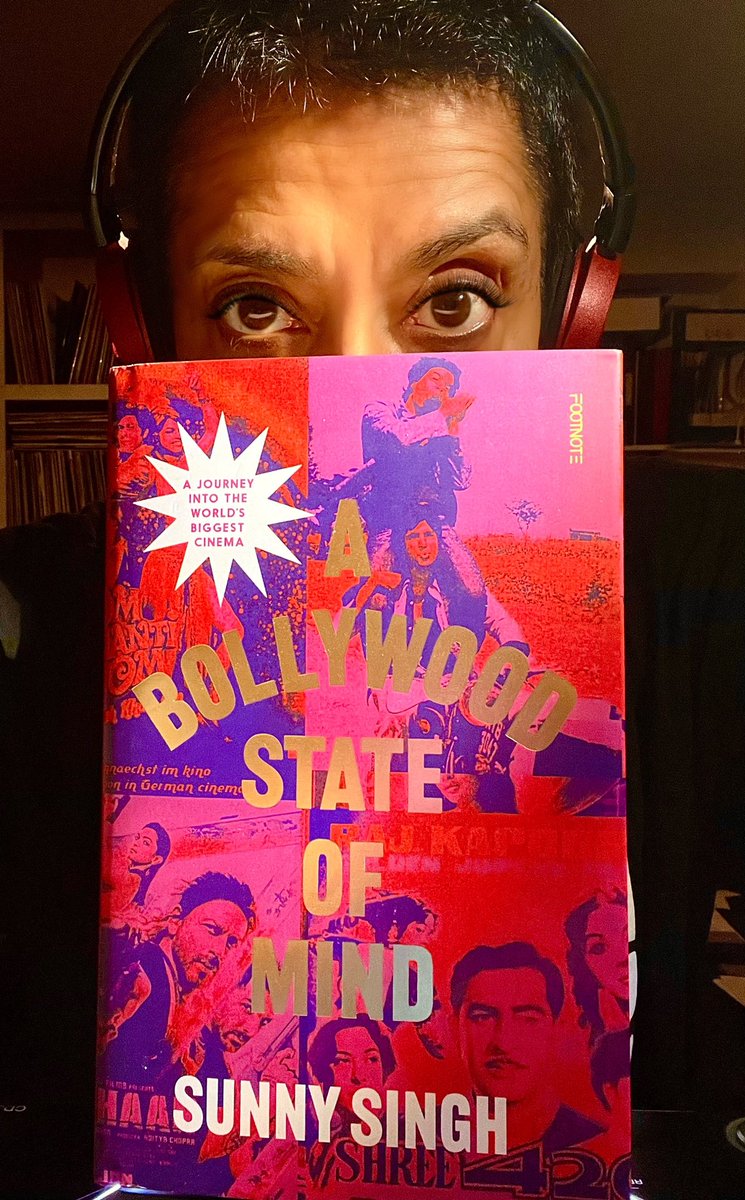 We’re in #ABollywoodStateOfMind Saturday 25 November with @ProfSunnySingh brilliant new book celebration + #Bollywood #ArabicMusic dancing @kuchkuchnights 💃🏾
Join us @Swaylondon 🤗

🎟️ bit.ly/KuchNov

#london #music #saturday #londonclubbing #djritu #bollywoodlondon