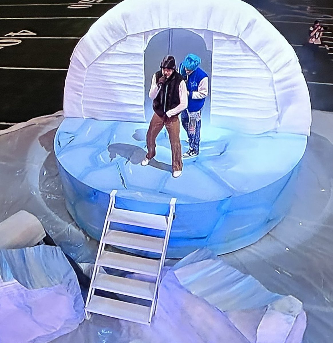 Jason_Tartick's tweet photo. Jack, fire your manager immediately. What the hell! https://t.co/pnrOUjNzCs