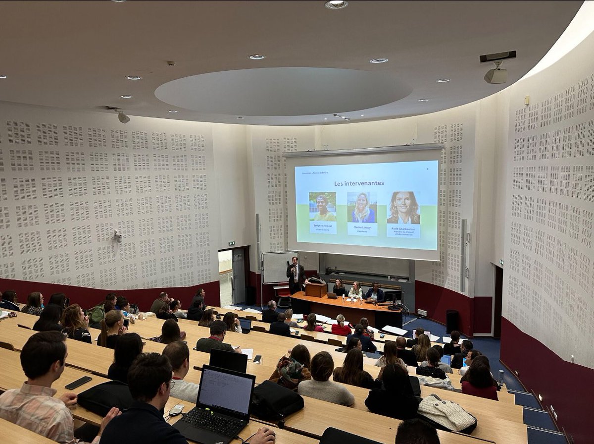femmesdebercy's tweet photo. L’association est intervenue à l’école nationale des #douanes de Tourcoing aujourd’hui. 
Au programme : présentation des objectifs en matière de #parité et moment d'échanges.
Un déplacement qui nous tenait à ❤️, car le #MEFSIN ce n’est pas que Paris ! https://t.co/Z4OjUfIrt0