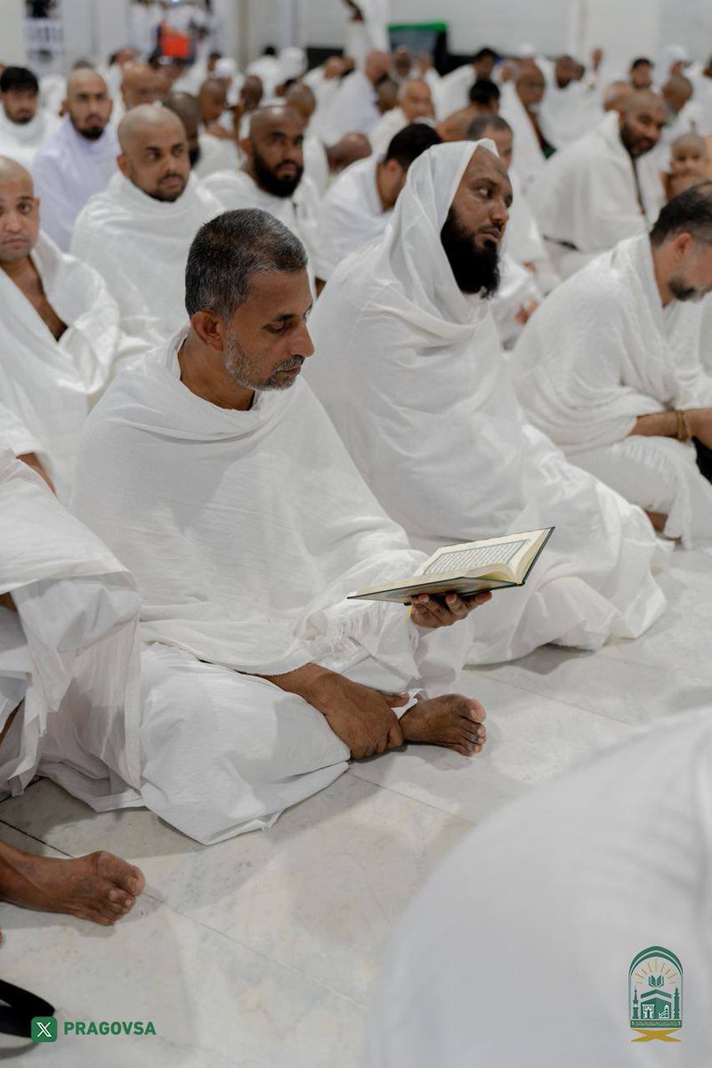 insharifain's tweet photo. Advice by President of Religious Affairs of the Two Holy Mosques Sheikh Abdur Rahman As Sudais

My dear brothers in Islam:

 ▪️  The Holy Qur’an is the life of the soul, and the best thing to liven up times. In the corridors of the Two Holy Mosques there are Qur’anic circles, so benefit from them. In memorizing and correcting the recitation of Allah’s clear verses.

▪️ If you have a religious problem regarding your worship and rituals; Be guided by asking people of knowledge in the Two Holy Mosques, through the “Answer to Questioners” booths.

▪️ Take advantage of your presence within the confines of the Two Holy Mosques; By benefiting from the legal courses and scientific lessons held.