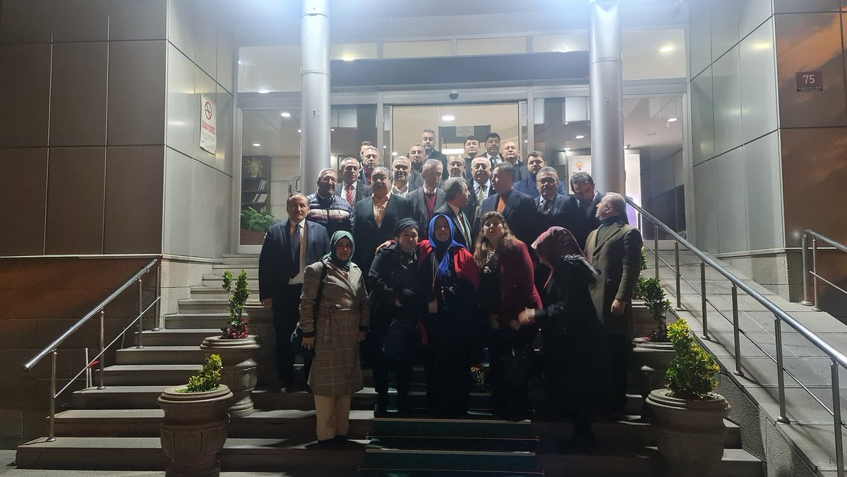 il Esnaf Komisyonu toplantımızi Gerçekleştirdik.
Rabbim Toplantımızi Hayırlara Vesile Kılsın inşAllah.
<a href="/hakanhanozcan/">Hakan Han ÖZCAN 🇹🇷</a>
<a href="/hakanarol/">Hakan AROL🇹🇷</a>
<a href="/kenankanbr/">Kenan Kanbur</a> 
<a href="/AkpartiAnkara/">AK Parti Ankara</a>