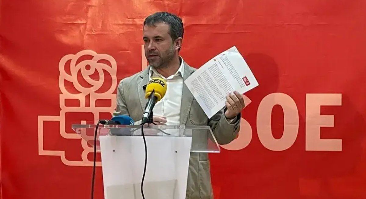 🔴 LA POLICÍA SOSPECHA DE FRAUDE ELECTORAL

La Policía Nacional sospecha que Julio Millán, candidato del PSOE en Jaén, manipuló y creó unas imágenes para implicar al PP en un caso de compra de votos en las pasadas elecciones municipales del 28M.

Los agentes concluyen que el