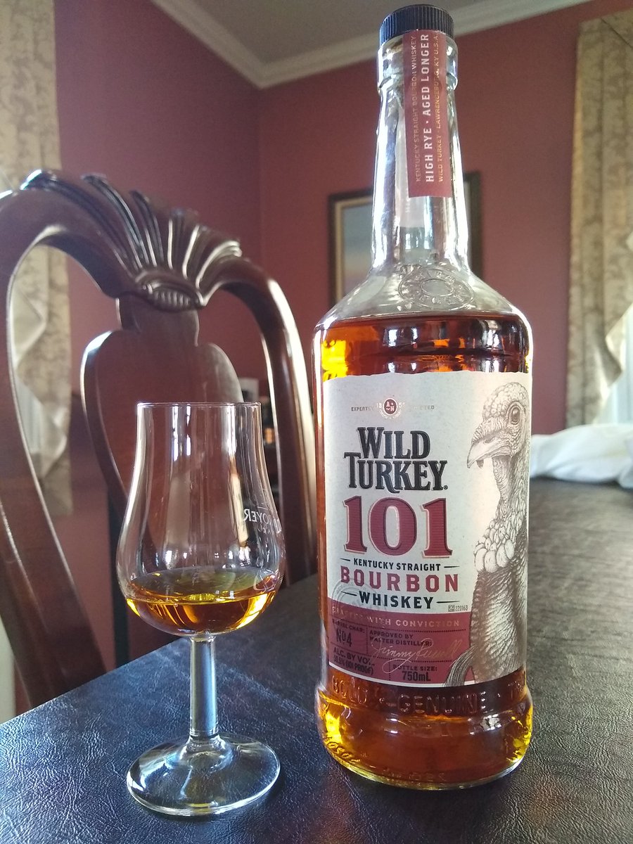 lawschooldrunk's tweet photo. Happy Thanksgiving! @whiskycast https://t.co/am4V5QKRdQ