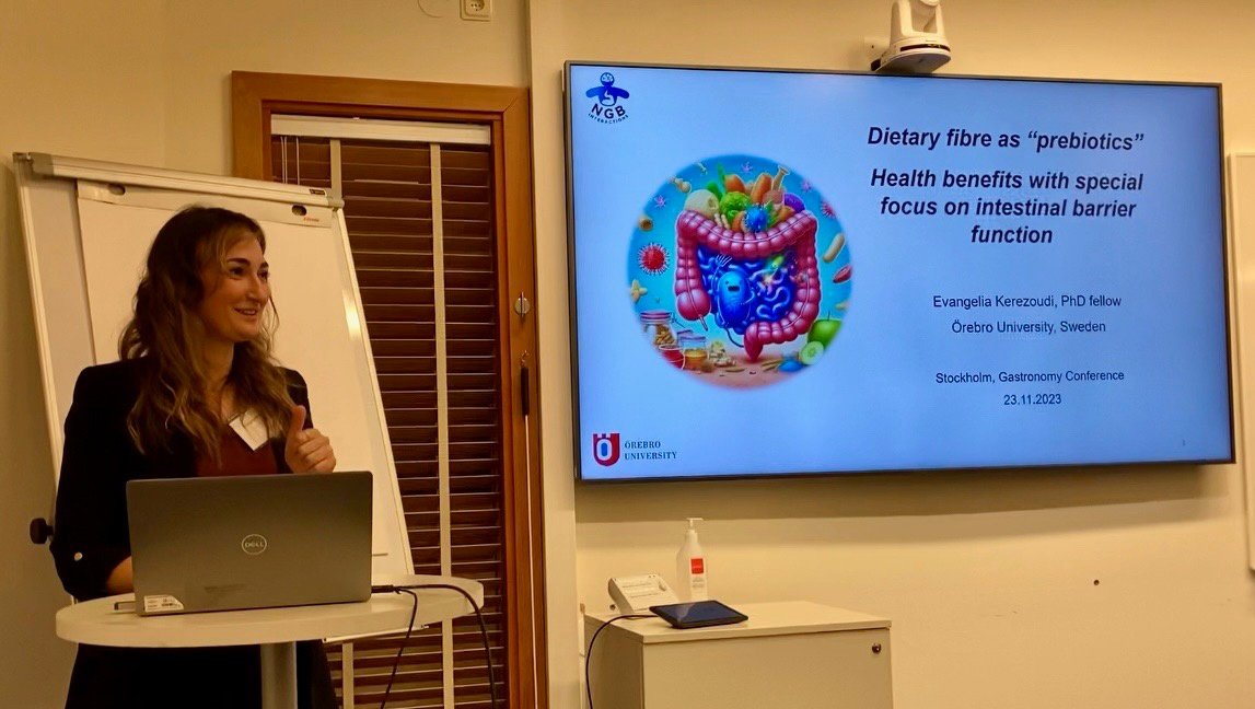 Today, we sent a delegation to present our research under the umbrella of @orebrouni's Food&Health initiative at #StockholmGastronomyConference. Prof Robert Brummer, @lina_tingo, @Eva_Kerezoudi & @JuleRode filled the room to the brim. All #food, #nutrition and #wellbeing!