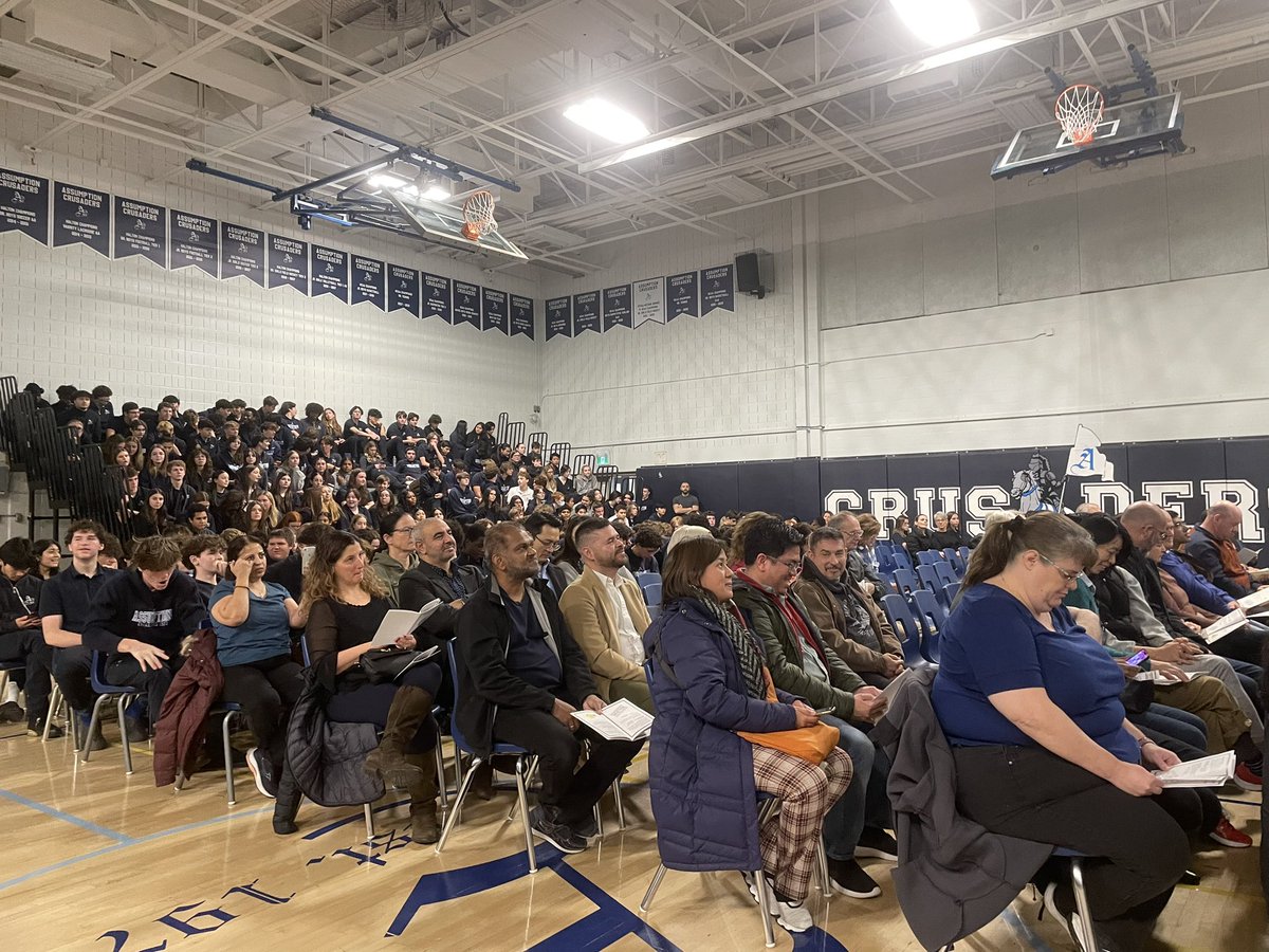 TrusteeAgnew's tweet photo. Celebrating academic achievements, with the same vigour as athletic achievements! Well done @ClarkMcdougall @AssumptionHCDSB  
It was wonderful to see a gym full of students and parents cheering on recipients! Such crusader spirit! @HCDSB @dinolfon @TrishNP36 #wholestudent https://t.co/3nnXB5j2QK