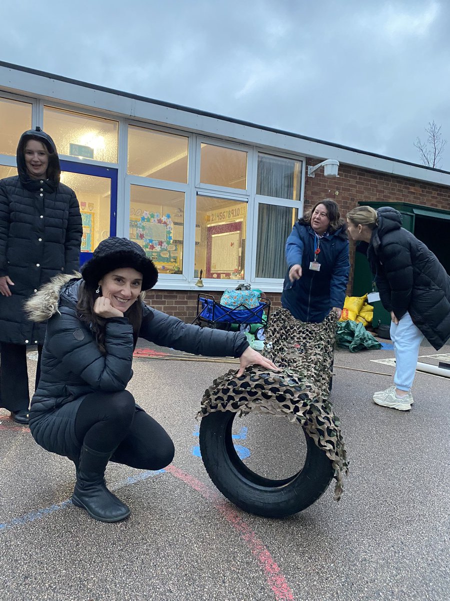 OLOPSPrimary's tweet photo. A brilliant staff CPD session tonight delivered by the inspirational Naomi from #Learningthroughlandscapes. We are now ready to lead our pupils and model how to explore our loose parts! https://t.co/hM9xj5ZVsj