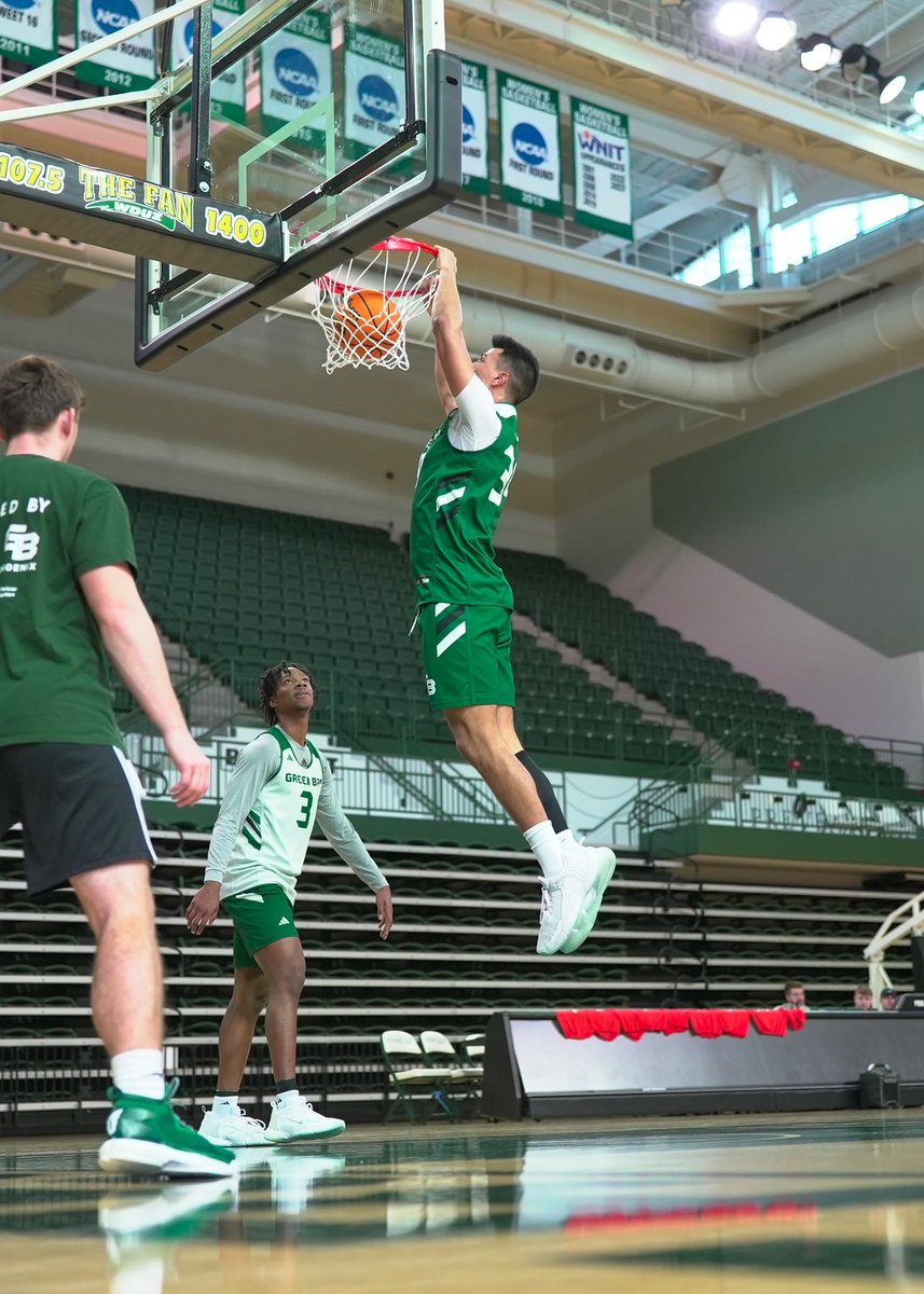 Green Bay Men’s Basketball tweet media