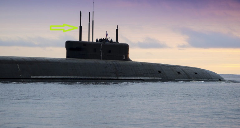 #AlgerianNavy #kiloclass 022 (improved kilo I) #submarine fitted with same mast on the #BoreiA Class (#RussianNavy  #SSBN #submarines ) after being upgraded recently, i think it can  be a SATCOM mast ? taking into account that the BoreiA is using Apassionate SATNAV mast !