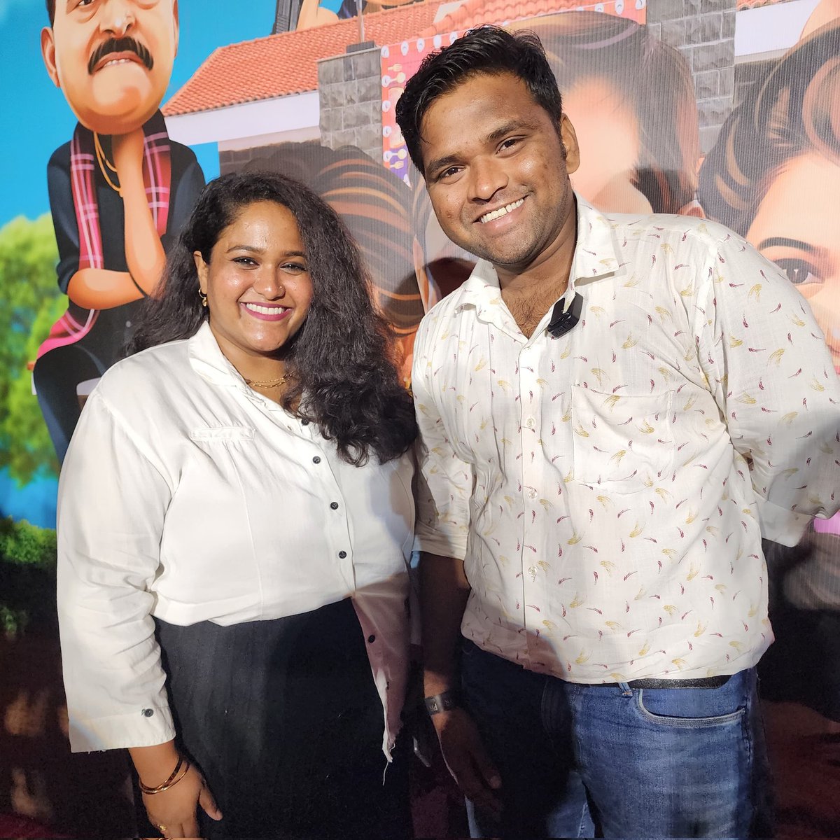 Clicked with #MaharashtraChiHasyajatra Fame #VanitaKharat Post Interview of her Upcoming #EkdaTarYeunBagha Trailer Launch . . #Pwnsakat #VanitaKharat #TrailerLaunch