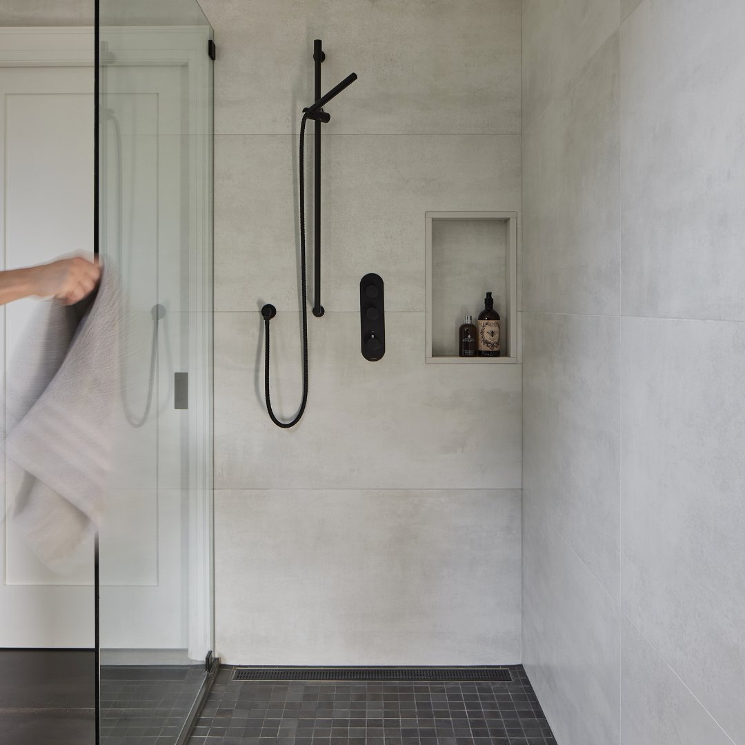 fluxdevca's tweet image. A peaceful morning routine begins here.

Project New Toronto
Architectural Design + Build: @fluxdevca 
Interior Design: Mason Studio
Photography: Nanne Springer

#homerenovation #torontodesign #bathroomdesign #showergoals #torontobuilders #interiordesign