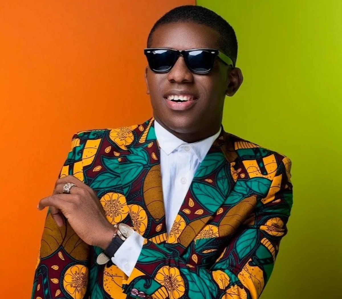 Zone1Aj's tweet photo. Fire guts singer Small Doctor’s house
#unsuckEBAY #ifollowback #EndSARS #savagery #BBNaijallstars #DavidoOnSet #Adenita #RemaO #BBUK📷 #AlShifaHospital #Oladips #SoarSuperEagles #MissUniverse2023 #MercyEkeᗢ, https://t.co/guqg0lGC62