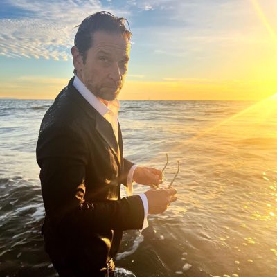 RogersHotHair's tweet image. ♥️ #RogerHowarth #NewProfilePic ♥️