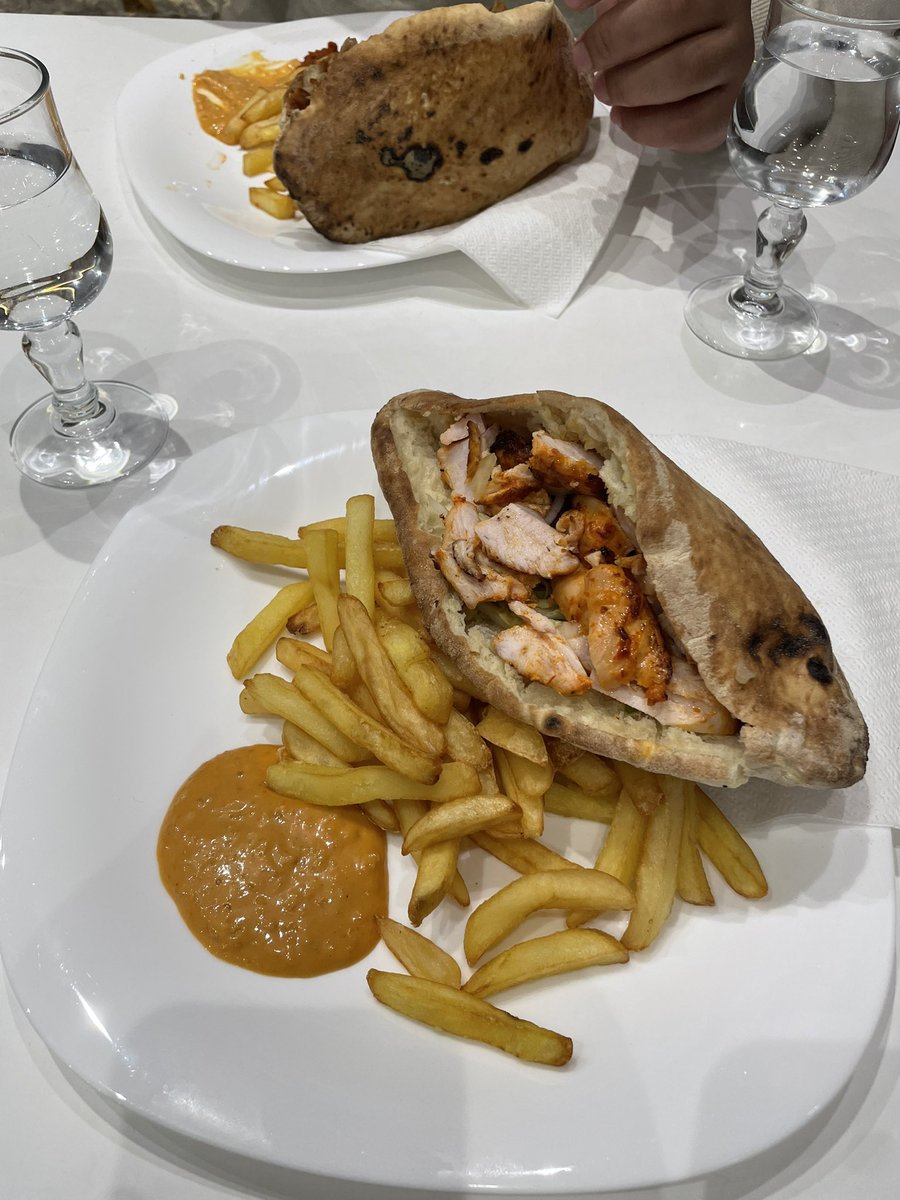 Je veux rien savoir, les grecs hors Paname sont éclatés. (Ici Marseille)
