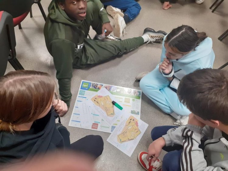 CollegeDR79's tweet photo. Cordées de la réussite : c’est reparti avec organisation d’une journée de cohésion au lycée Haut Val de Sevre de Saint Maixent l’Ecole https://t.co/zoc82ObJ72